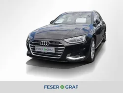 Brillantschwarz Gebraucht 2022 Audi A4 Ambiente Kombi | 22.940 € (Fairer Preis)