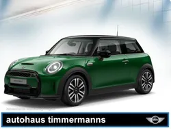british racing green (metallic) Gebraucht 2024 Mini Cooper S Kleinwagen | 30.930 € (Fairer Preis)