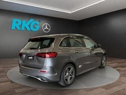 Gebraucht 2025 Mercedes B180 AMG line Van / Kleinbus | 34.270 € (Fairer Preis)