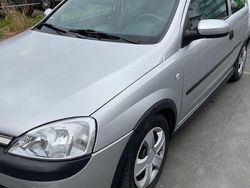 Grau Gebraucht 2002 Opel Corsa Njoy Kleinwagen | 600 € (Superpreis)