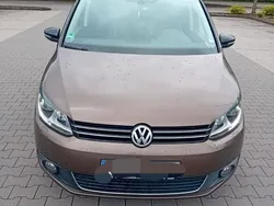 Braun Gebraucht 2012 VW Touran Match Van / Kleinbus | 8.750 € (Fairer Preis)