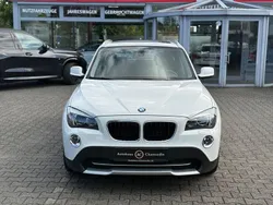 Weiß Gebraucht 2011 BMW X1 xLine SUV | 12.500 € (Fairer Preis)