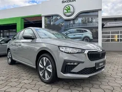 Stahlgrau Gebraucht 2024 Skoda Scala Selection Kleinwagen | 28.590 €