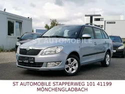 Modra aqua/aqua blau Gebraucht 2010 Skoda Fabia Ambiente Kombi | 2.990 € (Fairer Preis)