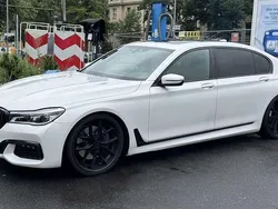 Weiß Gebraucht 2018 BMW 750L M Performance Limousine | 38.000 € (Etwas zu teuer)