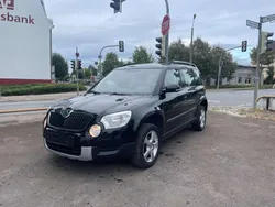 Schwarz Gebraucht 2010 Skoda Yeti Ambition SUV | 3.990 € (Guter Preis)