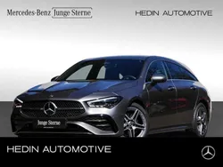Szary Gebraucht 2024 Mercedes CLA200 Shooting Brake AMG Kombi | 36.190 € (Fairer Preis)