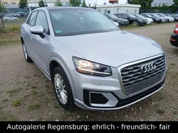 Silber Gebraucht 2017 Audi Q2 Design SUV | 18.450 € (Fairer Preis)