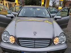 Grau Gebraucht 2004 Mercedes C240 Limousine | 4.200 € (Fairer Preis)