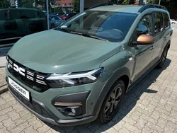 Grün Neu 2025 Dacia Jogger Extreme Limousine | 22.890 € (Fairer Preis)