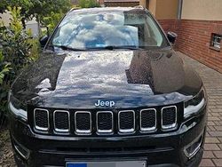 Schwarz Gebraucht 2017 Jeep Compass SUV | 18.200 € (Fairer Preis)