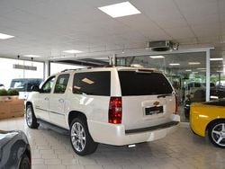 Weiß Gebraucht 2012 Chevrolet Suburban LTZ SUV | 25.900 €