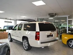 Weiß Gebraucht 2012 Chevrolet Suburban LTZ SUV | 34.900 €