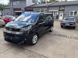 Schwarz Neu 2025 Opel Vivaro Basis Van | 43.000 € (Teuer)