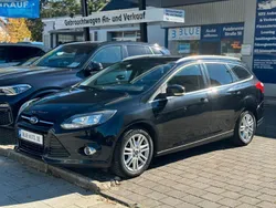 Schwarz Gebraucht 2013 Ford Focus Limousine | 4.700 € (Superpreis)