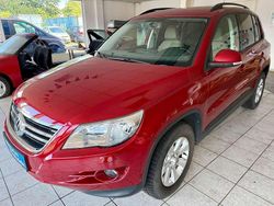 Wild cherry red metallic Gebraucht 2008 VW Tiguan SUV | 7.449 € (Etwas zu teuer)