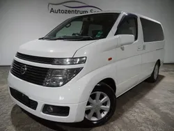 Weiß Gebraucht 2002 Nissan Elgrand Van / Kleinbus | 9.999 €