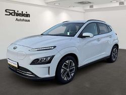 Chalk white / met Gebraucht 2021 Hyundai Kona Prime SUV | 20.900 € (Fairer Preis)