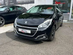 Schwarz Gebraucht 2017 Peugeot 208 Active Kleinwagen | 7.300 € (Fairer Preis)