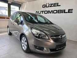Grau Gebraucht 2016 Opel Meriva Innovation Van / Kleinbus | 11.980 € (Teuer)