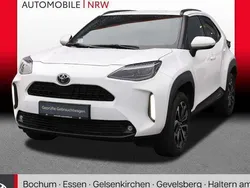 Weiß Gebraucht 2024 Toyota Yaris Cross Style SUV | 26.449 € (Superpreis)