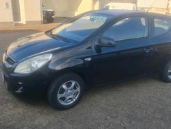 Schwarz Gebraucht 2009 Hyundai i20 Kleinwagen | 2.350 € (Fairer Preis)