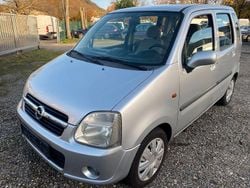 Silber Gebraucht 2006 Opel Agila Edition Kleinwagen | 1.990 € (Fairer Preis)