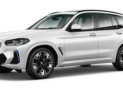 Weiß Gebraucht 2024 BMW iX3 Impressive SUV | 53.400 € (Etwas zu teuer)