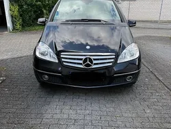 Schwarz Gebraucht 2011 Mercedes A160 Kleinwagen | 3.900 €