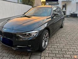 Schwarz Gebraucht 2014 BMW 330 Sport Line Kombi | 16.600 € (Fairer Preis)