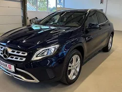Blau Gebraucht 2017 Mercedes GLA200 SUV | 21.990 € (Etwas zu teuer)