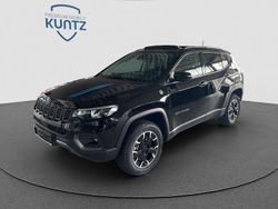 Black clear coat Gebraucht 2024 Jeep Compass Trailhawk SUV | 36.999 €