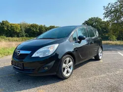 Schwarz Gebraucht 2010 Opel Meriva Edition Van / Kleinbus | 2.990 € (Etwas zu teuer)