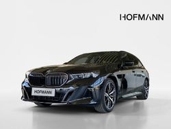 Schwarz Neu 2026 BMW 520 M Sport Kombi | 63.445 € (Guter Preis)