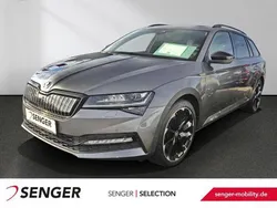 Grau Gebraucht 2022 Skoda Superb Limousine | 29.480 €