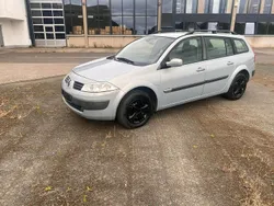 Silber Gebraucht 2003 Renault Mégane GrandTour Kombi | 1.300 € (Fairer Preis)