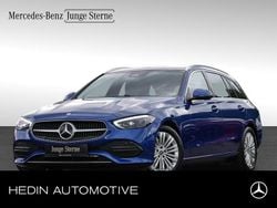 Blau Gebraucht 2024 Mercedes C200 Avantgarde Kombi | 37.980 € (Guter Preis)