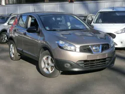 Grau Gebraucht 2011 Nissan Qashqai Acenta SUV | 7.395 € (Fairer Preis)