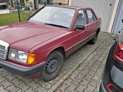 Rot Gebraucht 1989 Mercedes 190 Limousine | 2.000 €