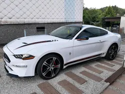 Weiß Gebraucht 2018 Ford Mustang Coupé | 24.450 € (Fairer Preis)