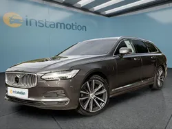 Grau Gebraucht 2022 Volvo V90 Kombi | 39.849 € (Guter Preis)