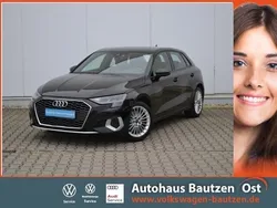 Schwarz (mythosschwarz metallic) Gebraucht 2020 Audi A3 Advanced Limousine | 24.440 € (Etwas zu teuer)