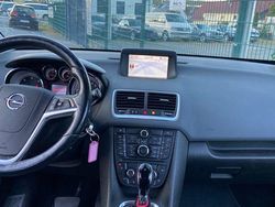 Grau Gebraucht 2013 Opel Meriva Color Edition Van / Kleinbus | 5.650 € (Fairer Preis)