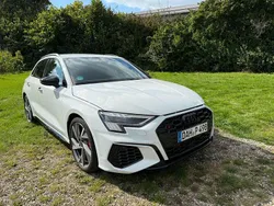 Weiß Gebraucht 2023 Audi S3 Ambiente Limousine | 43.900 € (Fairer Preis)