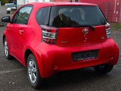 Rot Gebraucht 2010 Toyota iQ Kleinwagen | 2.650 € (Superpreis)