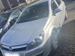 Gebraucht 2004 Opel Astra Kombi | 3.600 € (Etwas zu teuer)