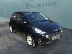 Schwarz Gebraucht 2023 Hyundai i10 Trend Kleinwagen | 16.490 € (Fairer Preis)