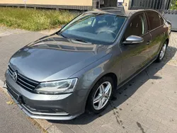 Grau Gebraucht 2017 VW Jetta Allstar Limousine | 8.900 € (Fairer Preis)