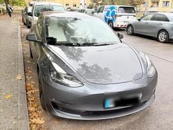 Grau Gebraucht 2022 Tesla Model 3 Long Range AWD Limousine | 29.999 € (Fairer Preis)