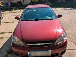 Rot Gebraucht 2005 Chevrolet Lacetti Limousine | 200 €